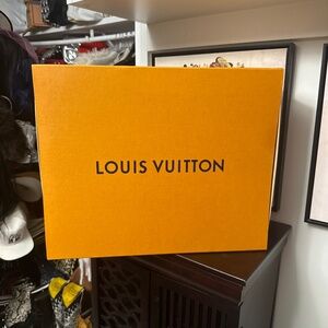 Louie Vuitton Empty box